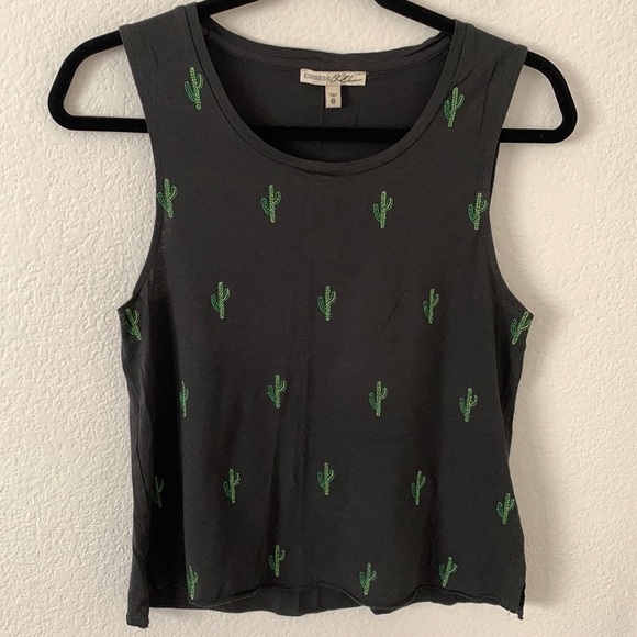Express One Eleven Cacti Sleeveless Tank Top - Picture 5 of 7